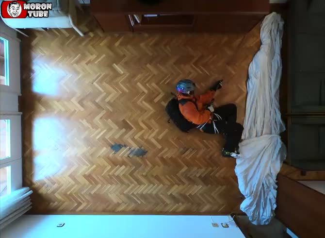 Video :Skiing holidays in your apartment!